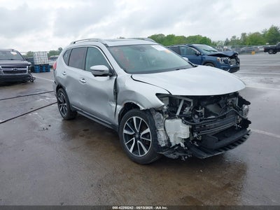 NISSAN ROGUE 2017