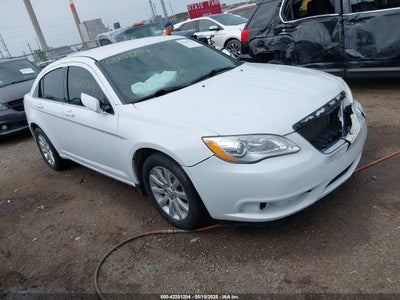 CHRYSLER 200 2013