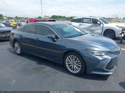 TOYOTA AVALON 2019