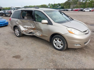 TOYOTA SIENNA 2006