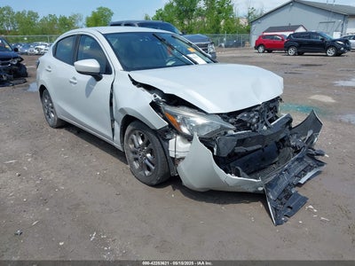 TOYOTA YARIS 2019