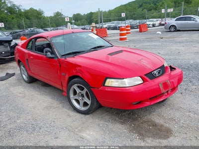 FORD MUSTANG 2000