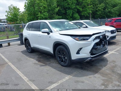 TOYOTA GRAND HIGHLANDER 2025