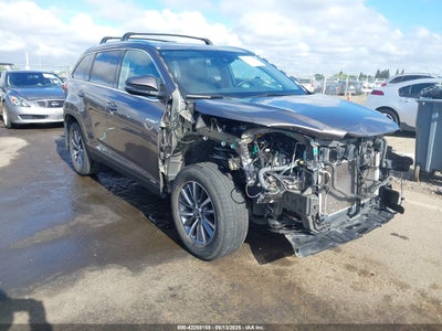 TOYOTA HIGHLANDER HYBRID 2019