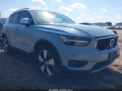 VOLVO XC40 2019