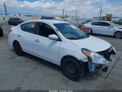 NISSAN VERSA 2017