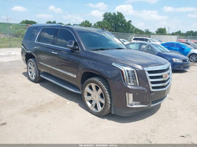 CADILLAC ESCALADE 2016