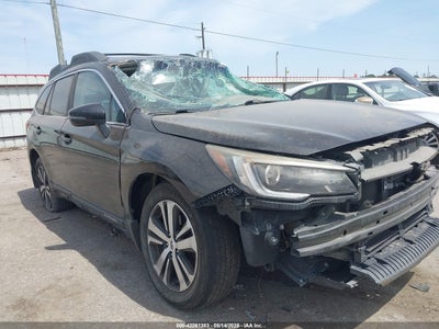 SUBARU OUTBACK 2018