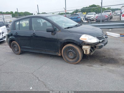 NISSAN VERSA 2011