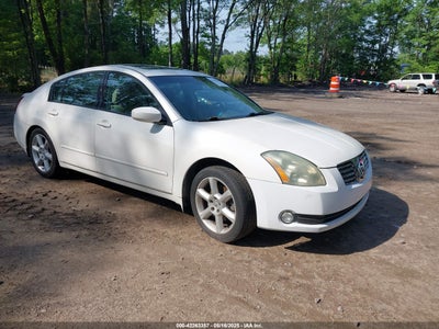 NISSAN MAXIMA 2004