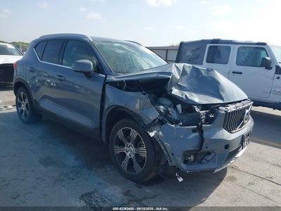 VOLVO XC40 2020