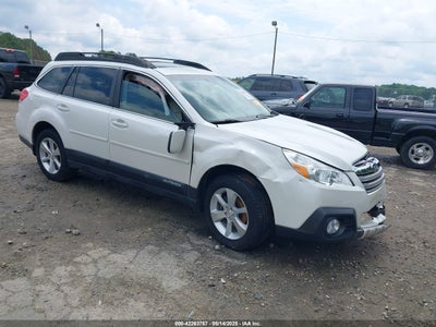 SUBARU OUTBACK 2014