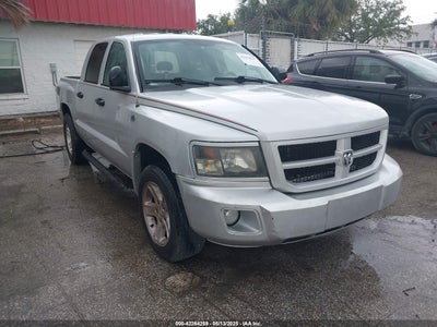 RAM DAKOTA 2011