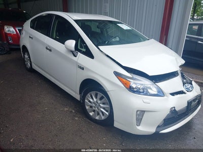 TOYOTA PRIUS PLUG-IN 2013