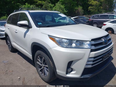 TOYOTA HIGHLANDER 2017