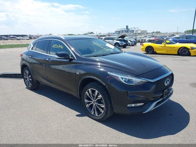 INFINITI QX30 2017
