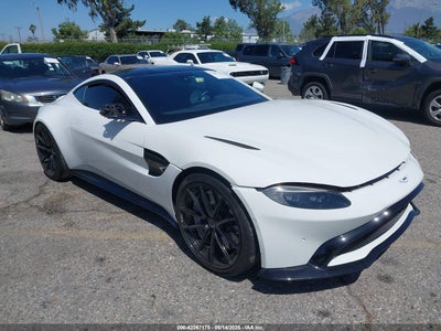 ASTON MARTIN VANTAGE 2020