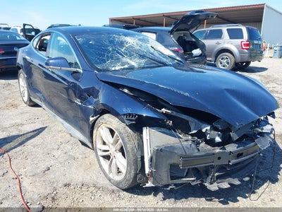TESLA MODEL S 2014