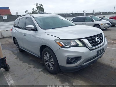 NISSAN PATHFINDER 2017