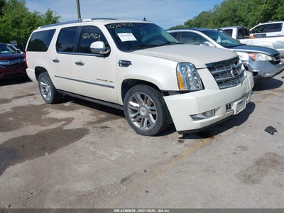 CADILLAC ESCALADE ESV 2013