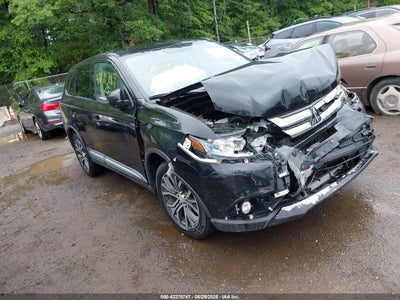 MITSUBISHI OUTLANDER 2016