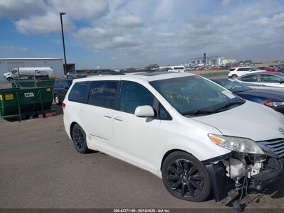 TOYOTA SIENNA 2012