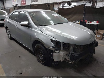 TOYOTA CAMRY 2015
