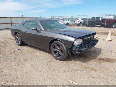 DODGE CHALLENGER 2013