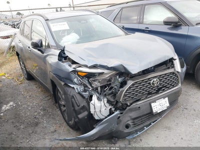 TOYOTA COROLLA CROSS 2025