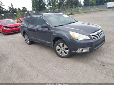 SUBARU OUTBACK 2011