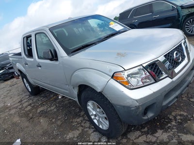 NISSAN FRONTIER 2016