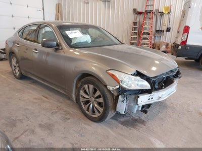 INFINITI M37 2012