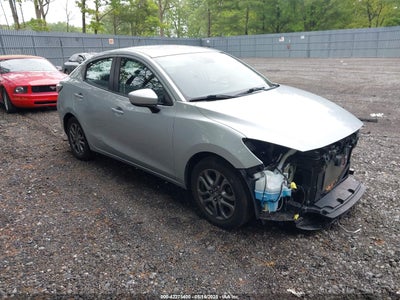 TOYOTA YARIS 2019