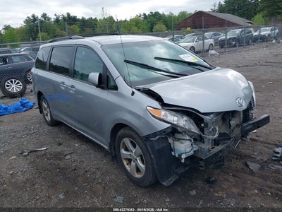 TOYOTA SIENNA 2012