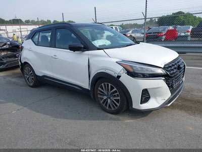 NISSAN KICKS 2023