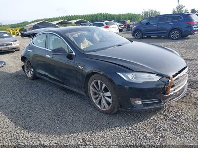 TESLA MODEL S 2014