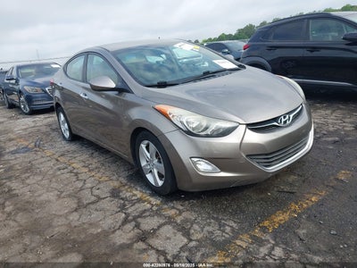 HYUNDAI ELANTRA 2013