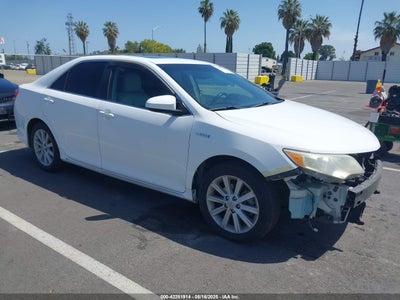 TOYOTA CAMRY HYBRID 2012