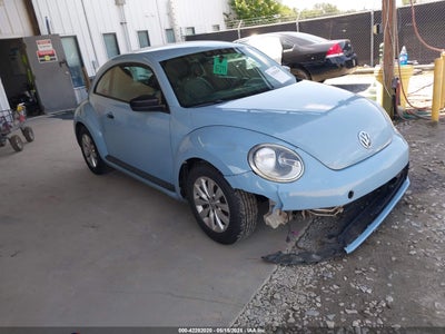 VOLKSWAGEN BEETLE 2015
