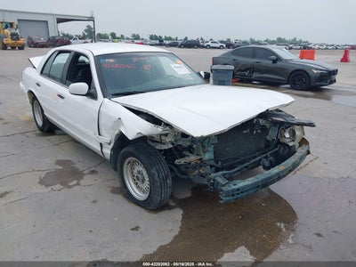 FORD CROWN VICTORIA 2001