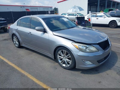 HYUNDAI GENESIS 2012
