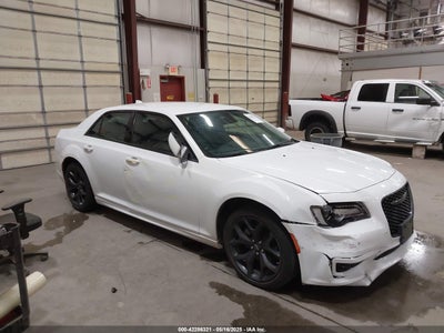 CHRYSLER 300 2022