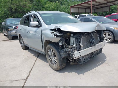 NISSAN PATHFINDER 2017