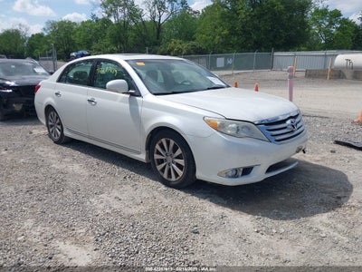 TOYOTA AVALON 2012