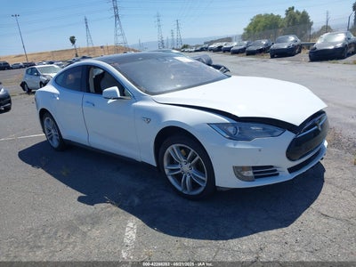 TESLA MODEL S 2014