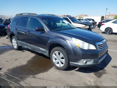SUBARU OUTBACK 2011