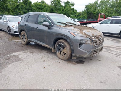 NISSAN ROGUE 2024