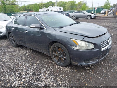 NISSAN MAXIMA 2012