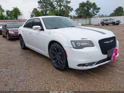 CHRYSLER 300 2019