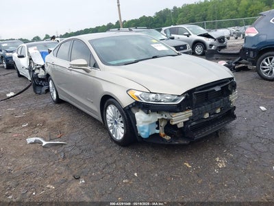FORD FUSION HYBRID 2015